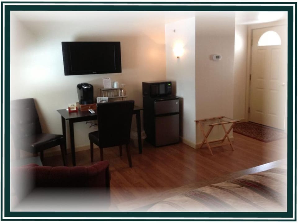 TV and multimedia, hair dresser, minibar
