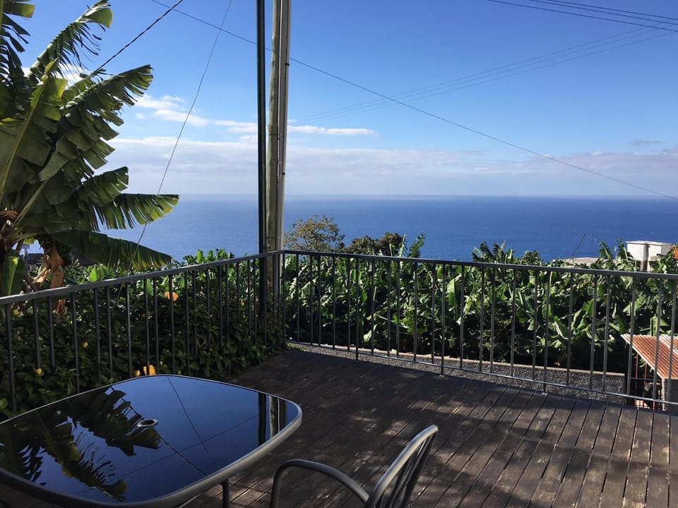 View (from property/room), Balcony/Terrace, Sea view
