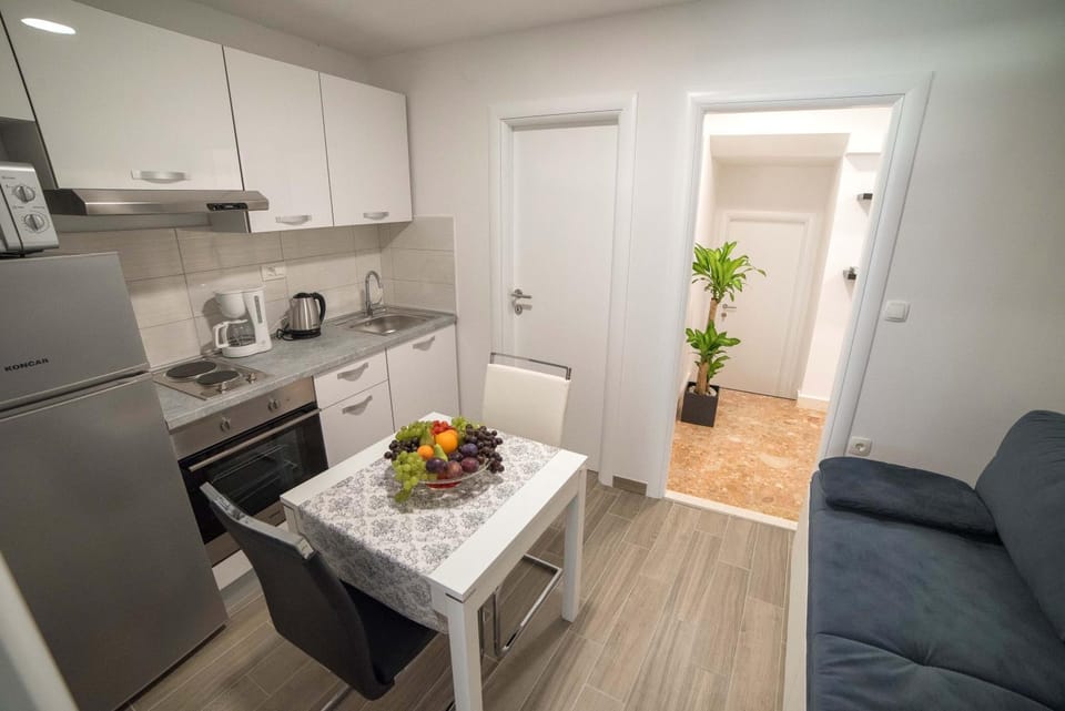 Luxury apartments Petrovac Apartment in Split-Dalmatia County
