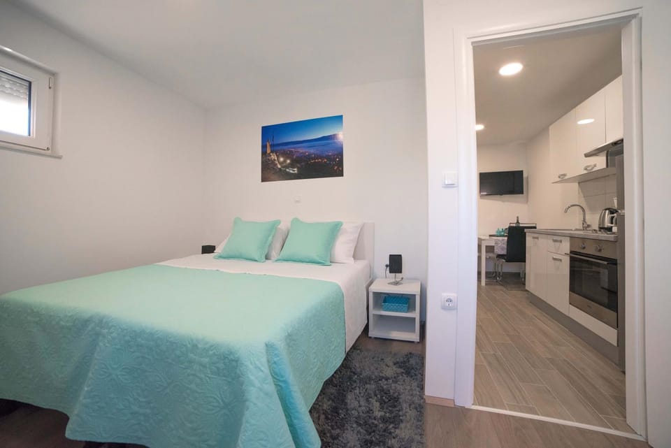 Luxury apartments Petrovac Apartment in Split-Dalmatia County
