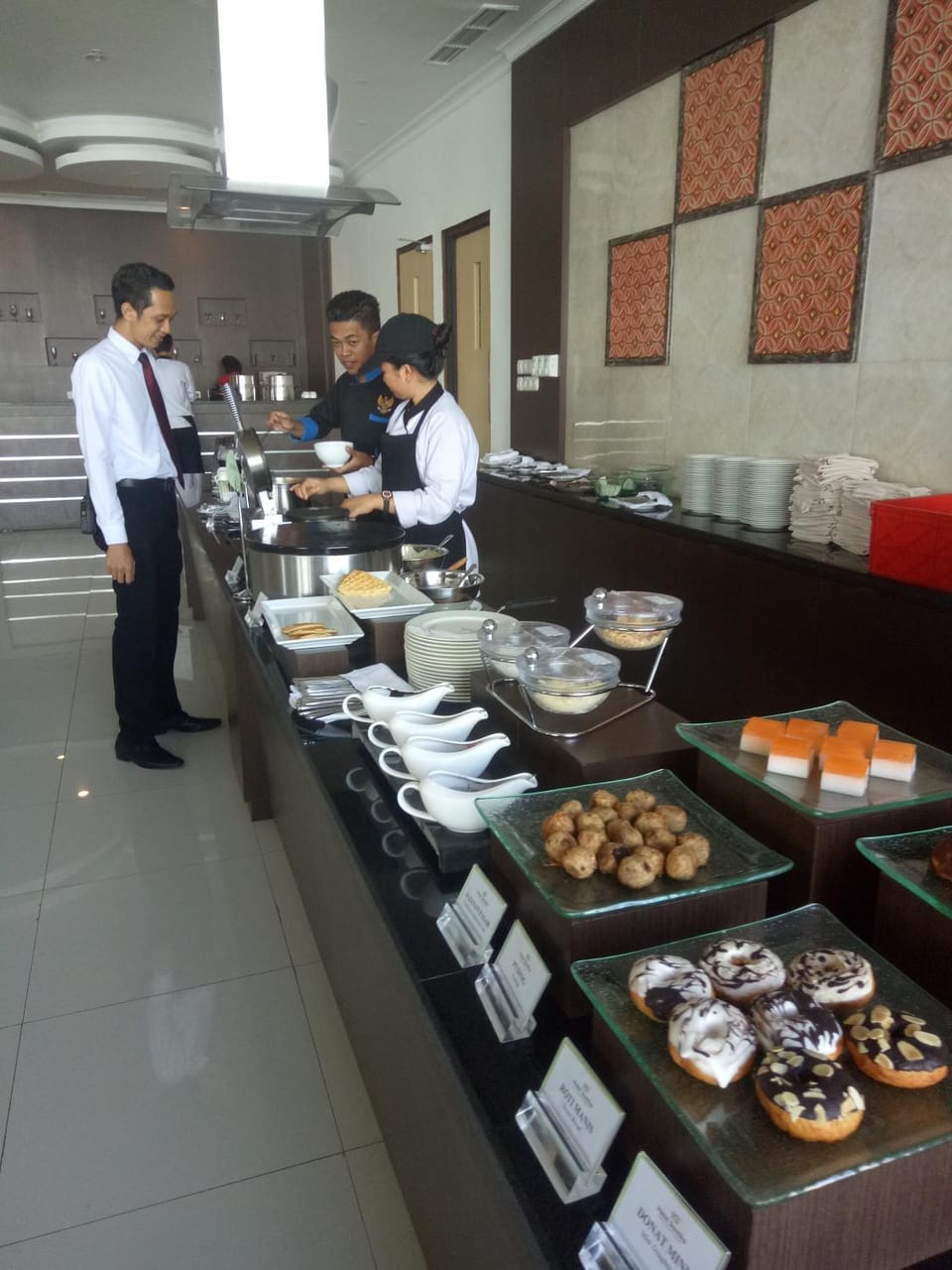 Breakfast, Buffet breakfast, Buffet breakfast