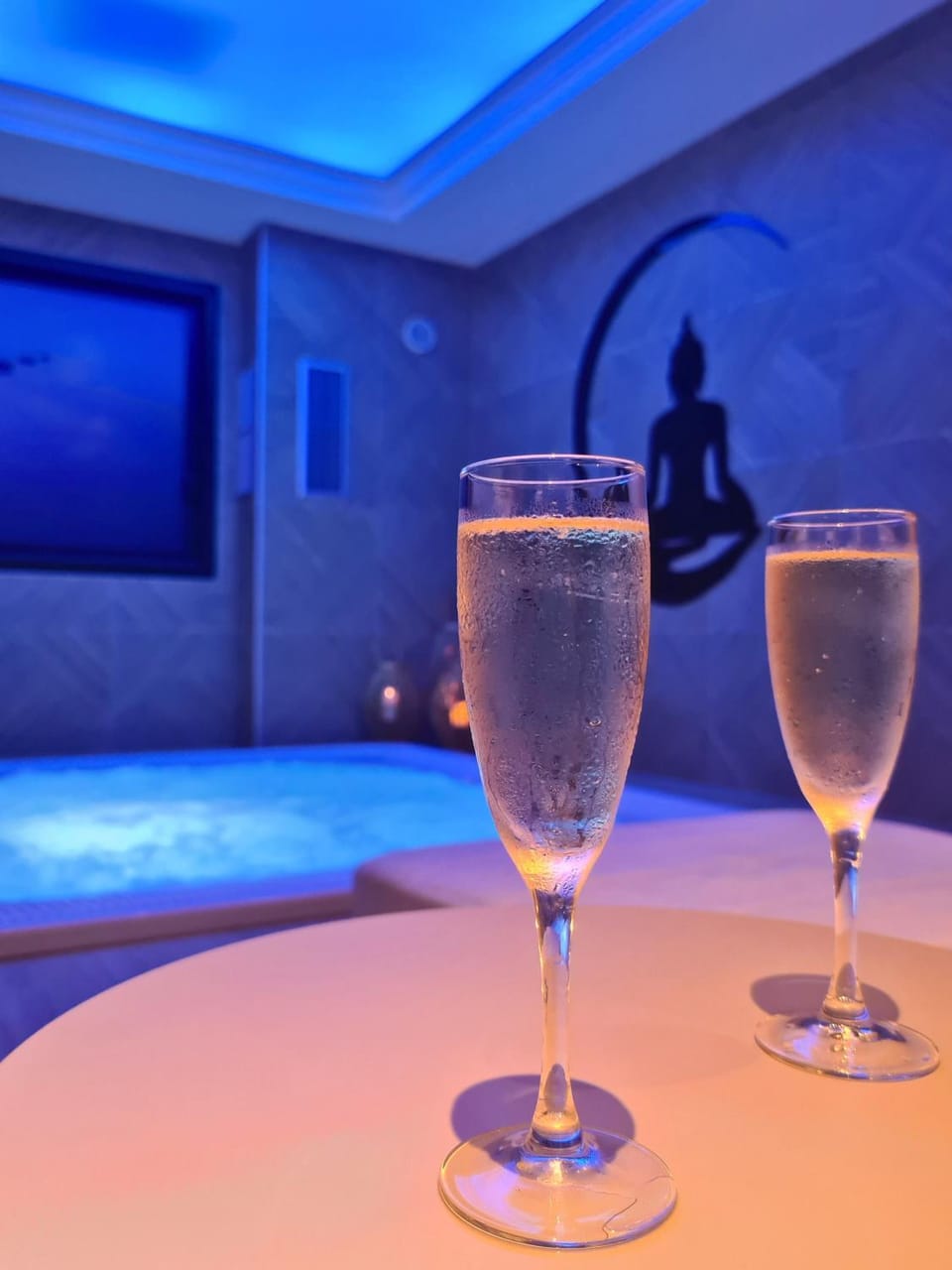 Hot Tub, Sauna, Steam room