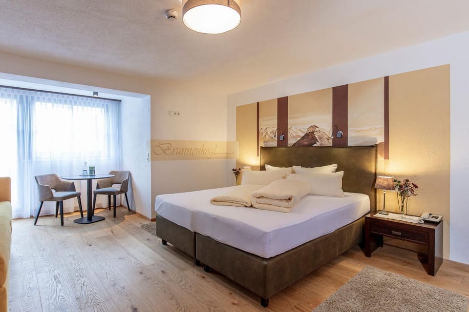 Seating area, Bedroom