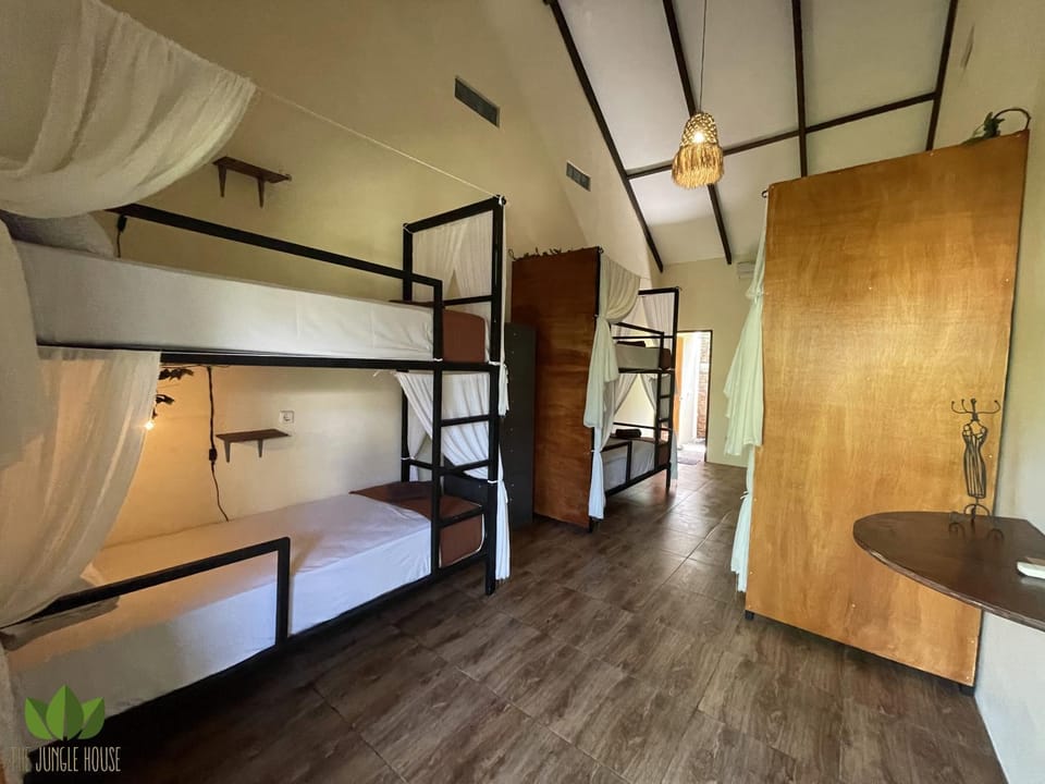 Bed, Bedroom, bunk bed