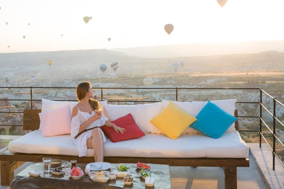 Property building, People, Balcony/Terrace, Continental breakfast