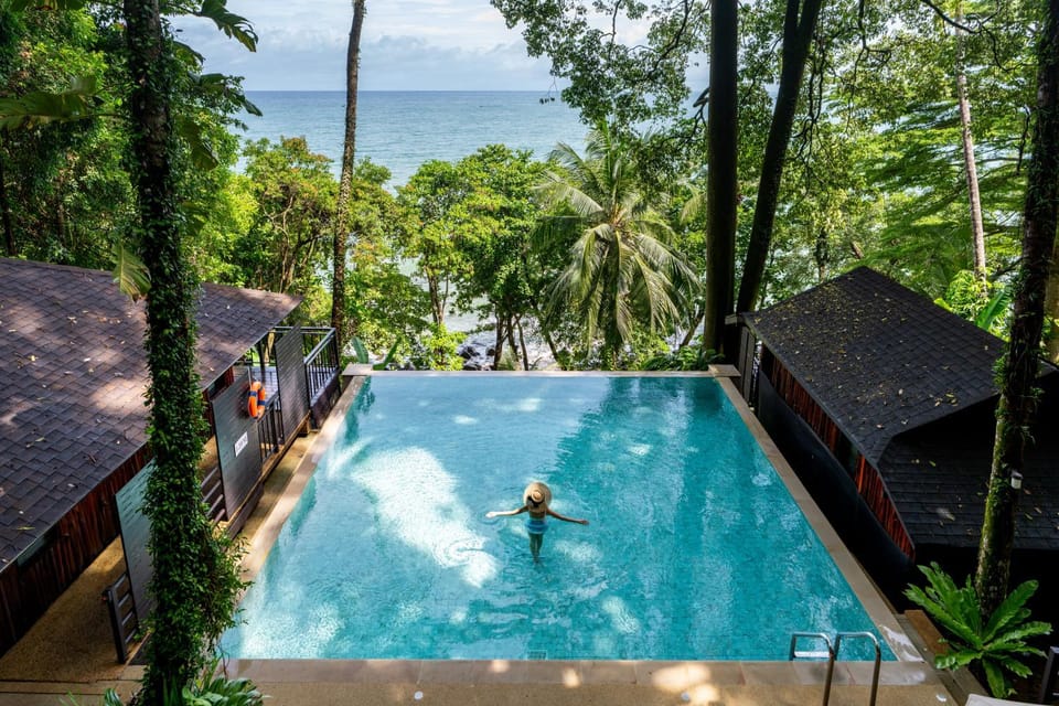 Beach, Swimming pool