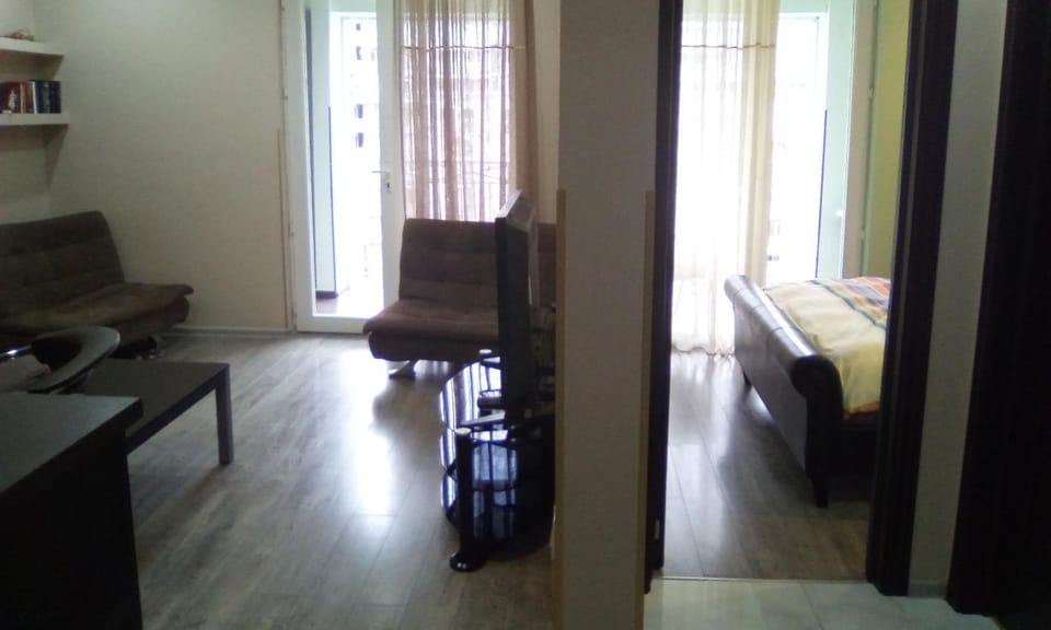 Communal lounge/ TV room, Photo of the whole room, Bedroom