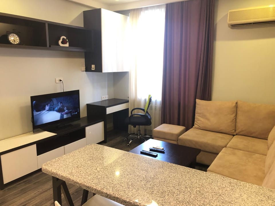 TV and multimedia, Seating area