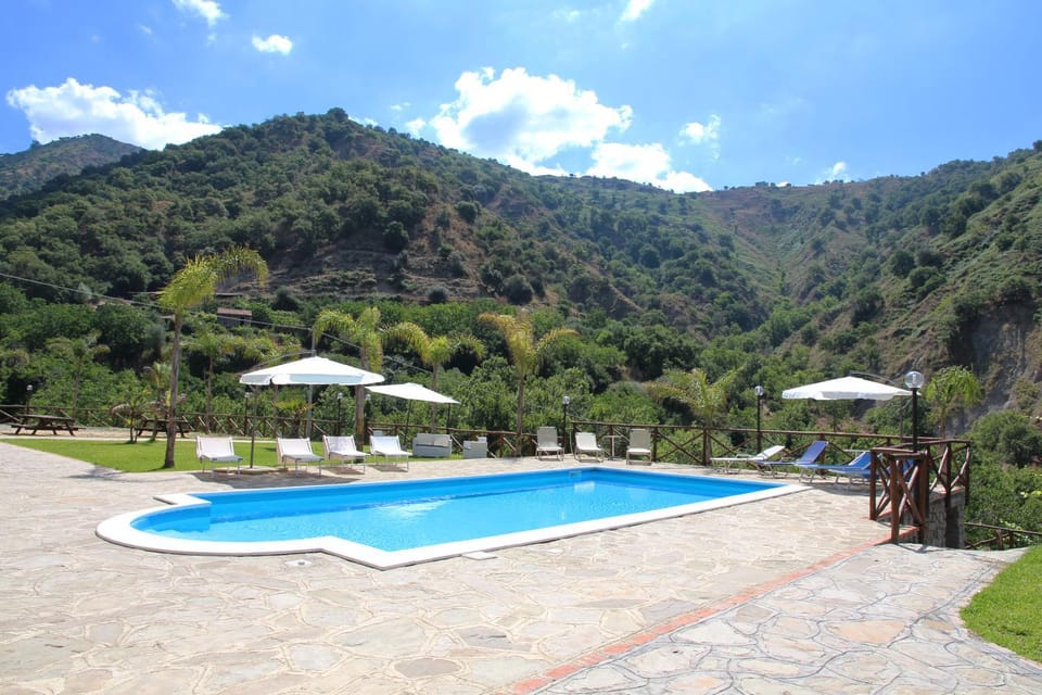 Mountain view, Swimming pool