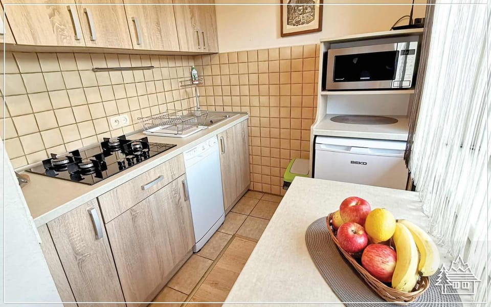 Kitchen or kitchenette, kitchen
