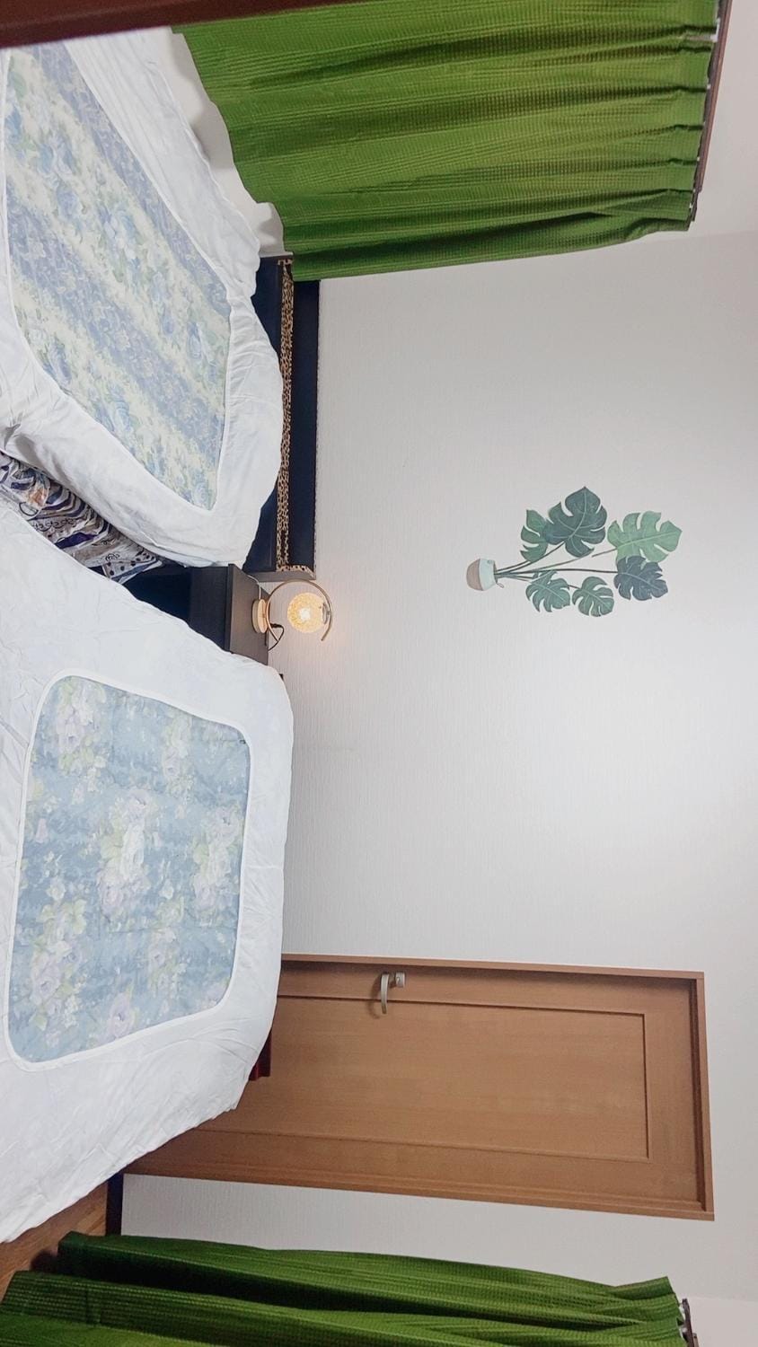 Yoshidoku Inn Domemae 1 - Close to USJ World Airport 吉徳家庭旅館1 京セラドーム前 -近USJ -空庭温泉-難波-心斎橋-関西空港大阪駅梅田駅乗り換えなし-荷物の預かり無料-近く駐車場多い Bed and Breakfast in Osaka