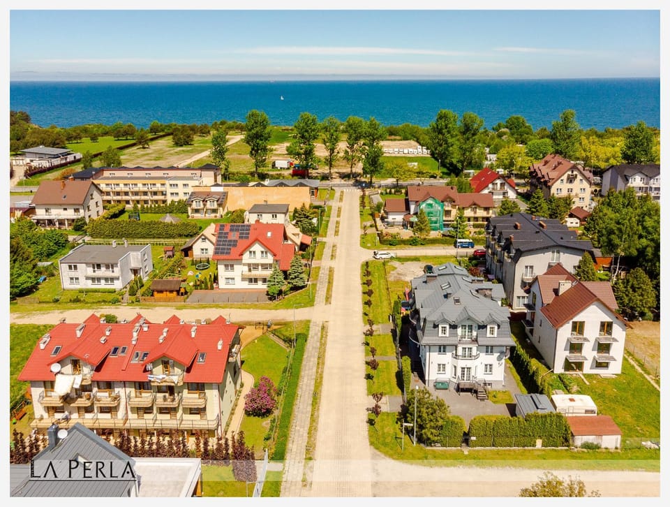 Property building, Bird's eye view, View (from property/room), View (from property/room), City view, City view, Garden view, Garden view, Sea view, Sea view, Quiet street view