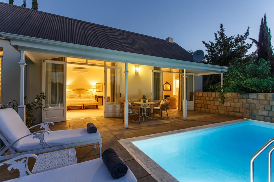 Property building, Patio, Pool view