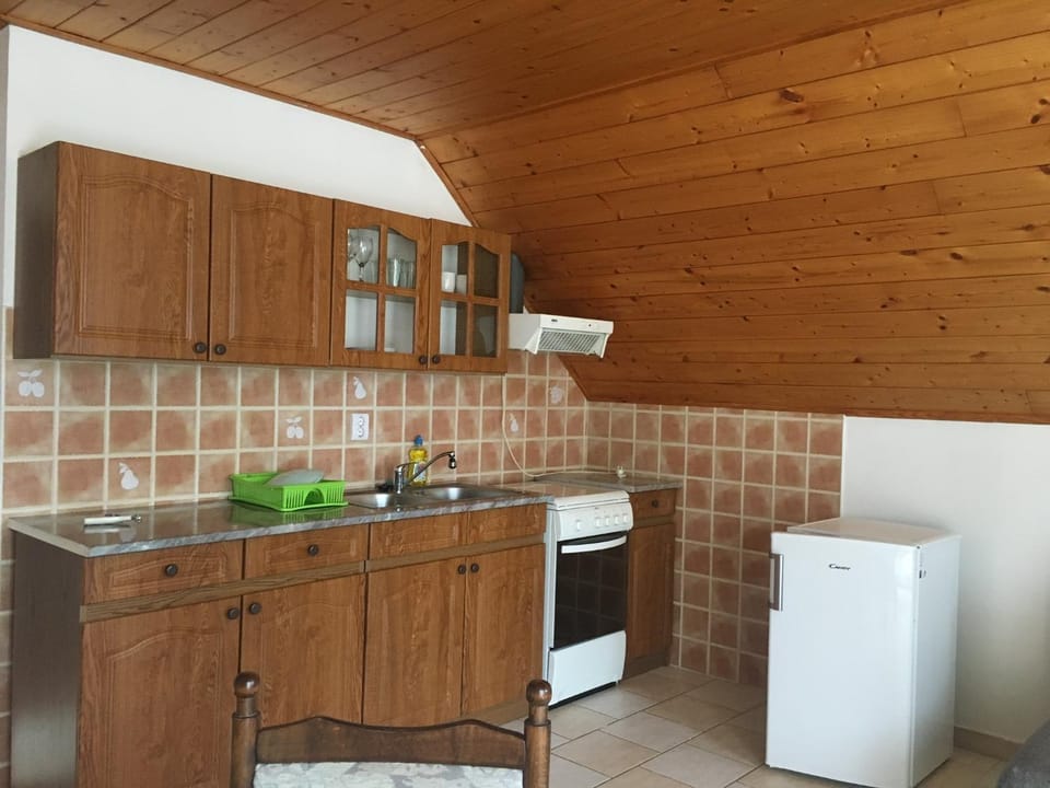 Napház Apartman Apartment in Hungary