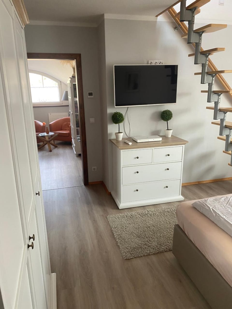 Bed, Bedroom