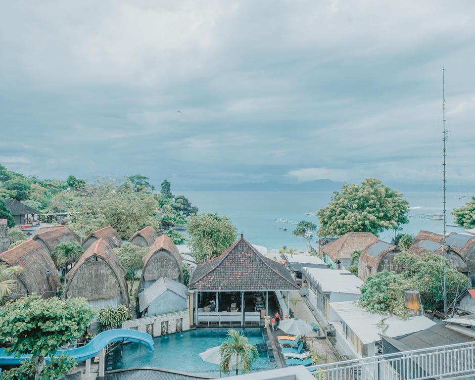 Property building, Natural landscape, Pool view, Sea view
