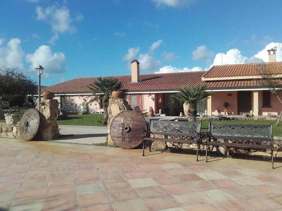 Restaurant/places to eat, Lobby or reception