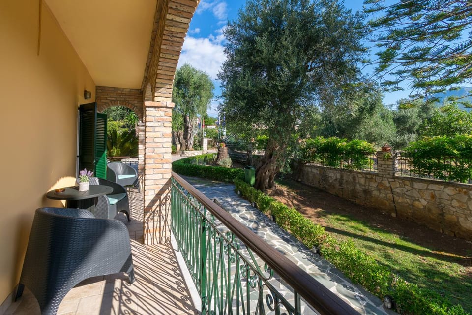Villa Yannis Apartment hotel in Peloponnese, Western Greece and the Ionian