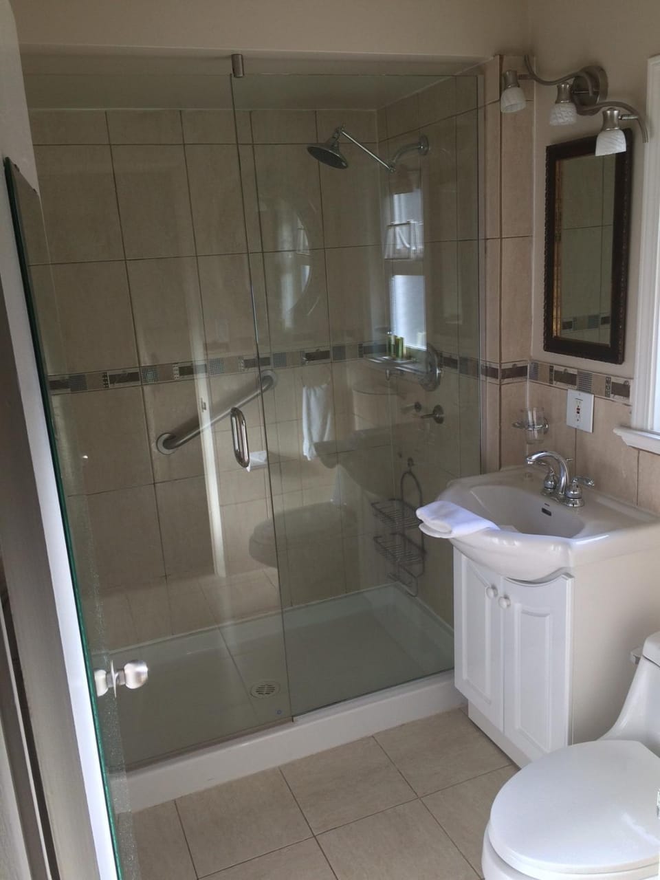 Shower, Toilet, Bathroom