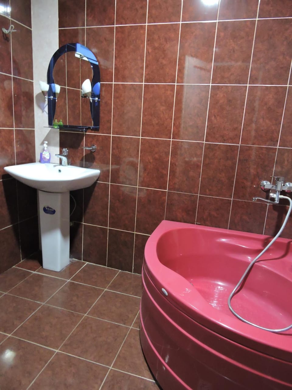 Shower, Toilet