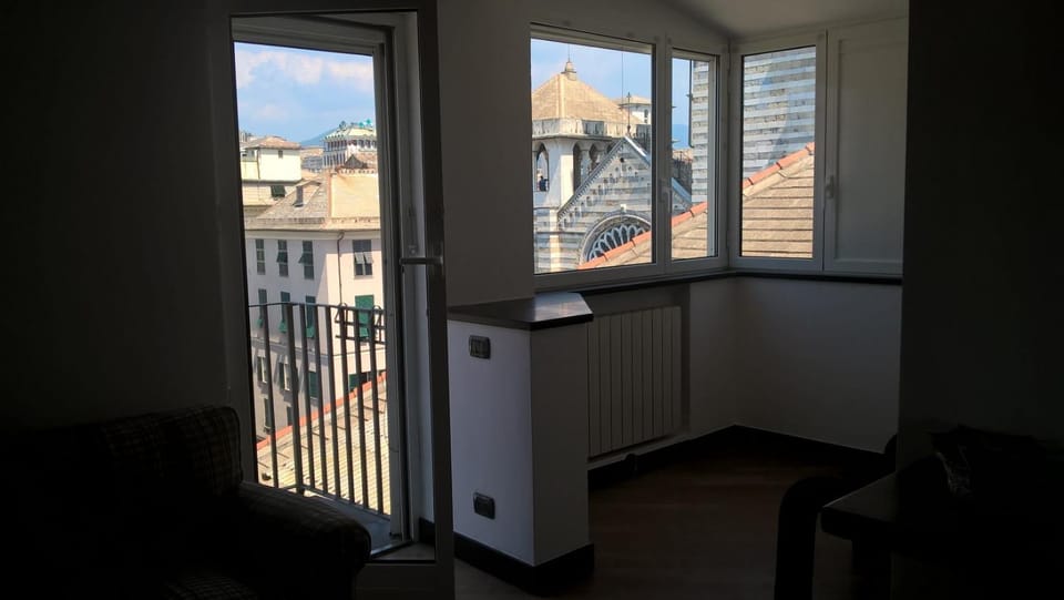 Balcony/Terrace, City view