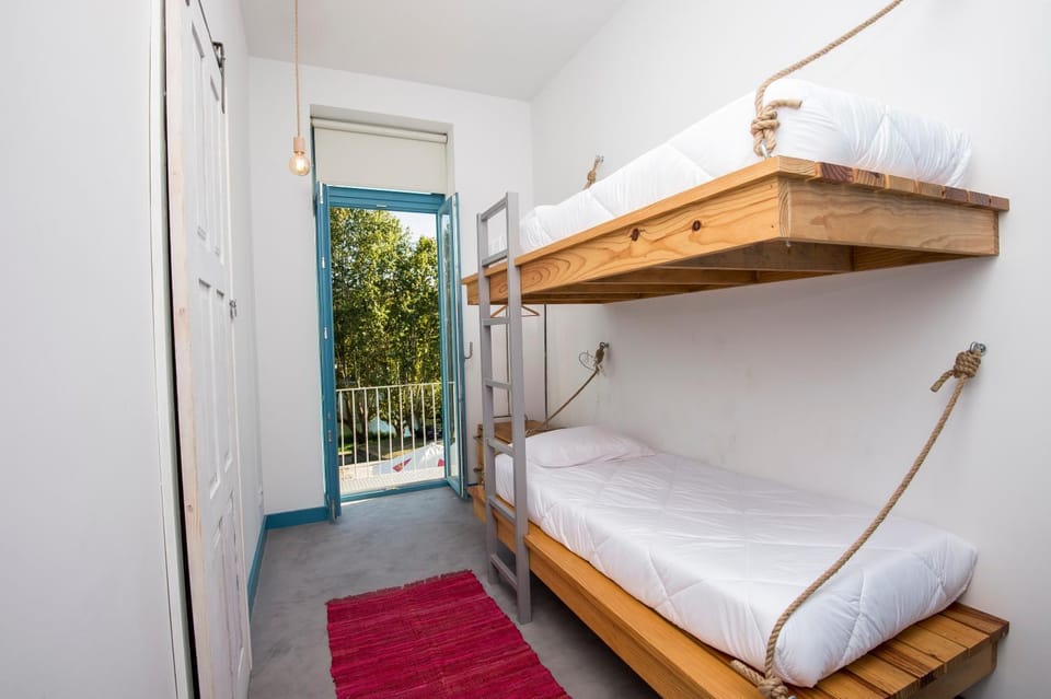 Bed, Photo of the whole room, Bedroom, bunk bed