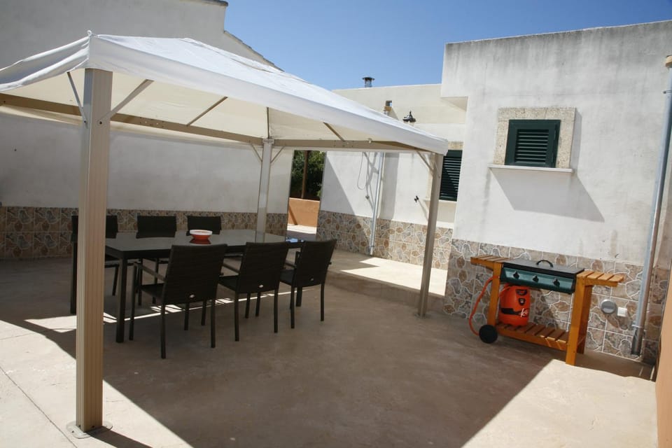 BBQ facilities, Balcony/Terrace