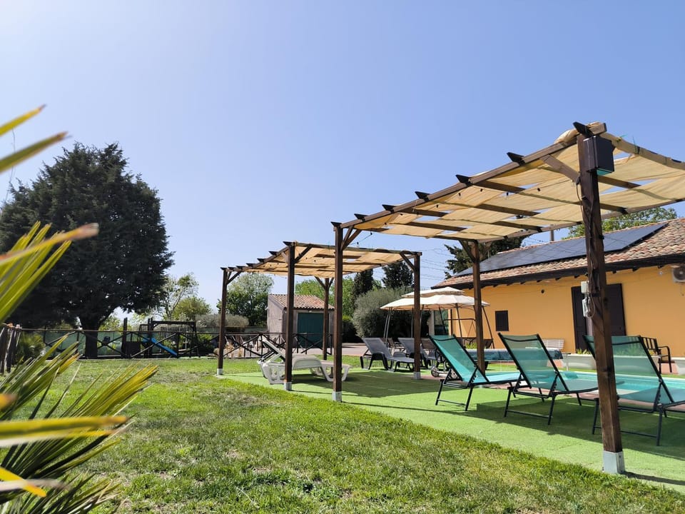 Property building, Swimming pool