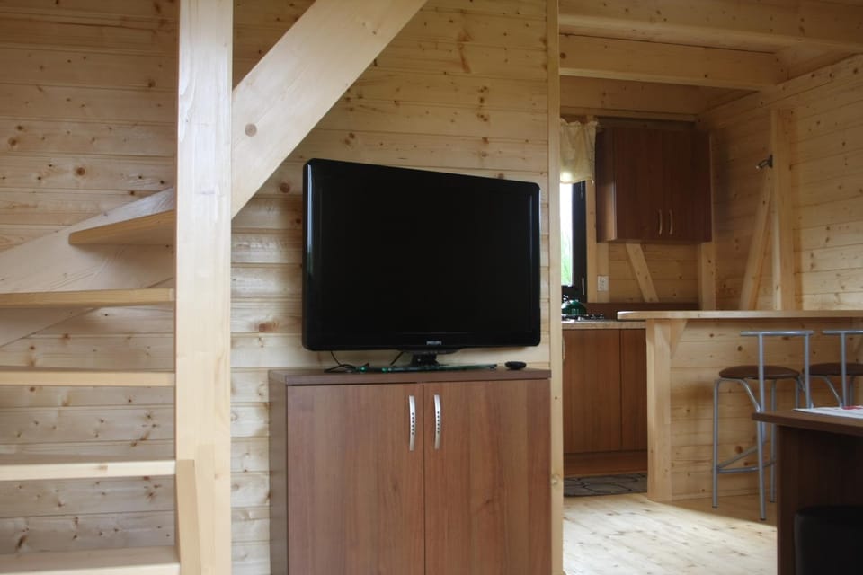TV and multimedia, Kitchen or kitchenette