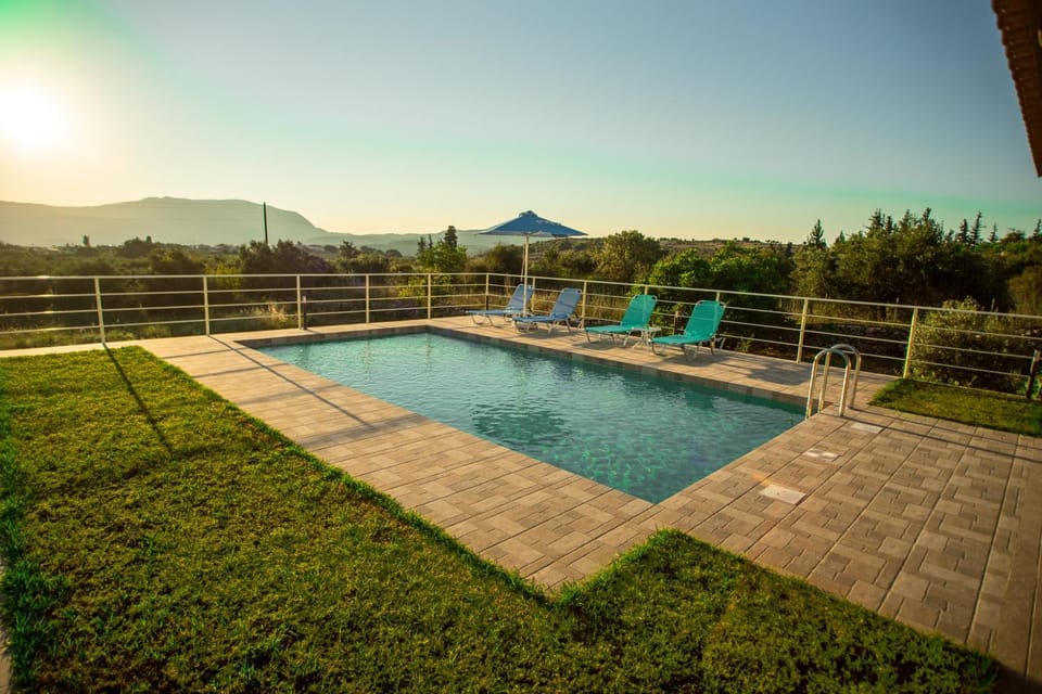 Property building, Swimming pool, Swimming pool