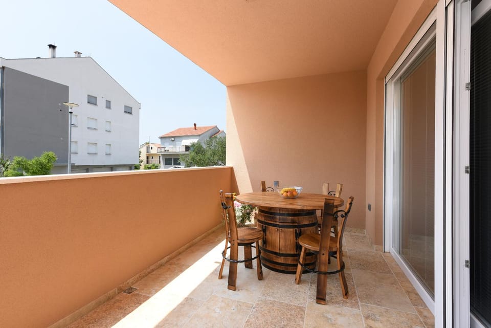Balcony/Terrace, Dining area