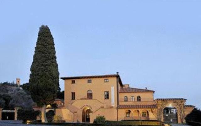 Facade/entrance, Facade/entrance