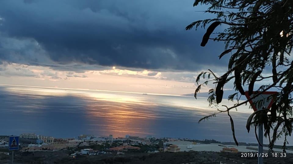 Tenerife near aeropuerto Vacation rental in Abona
