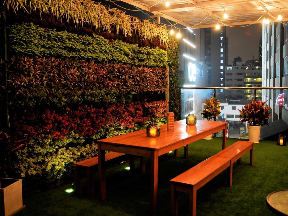 Balcony/Terrace, Food and drinks, Seating area