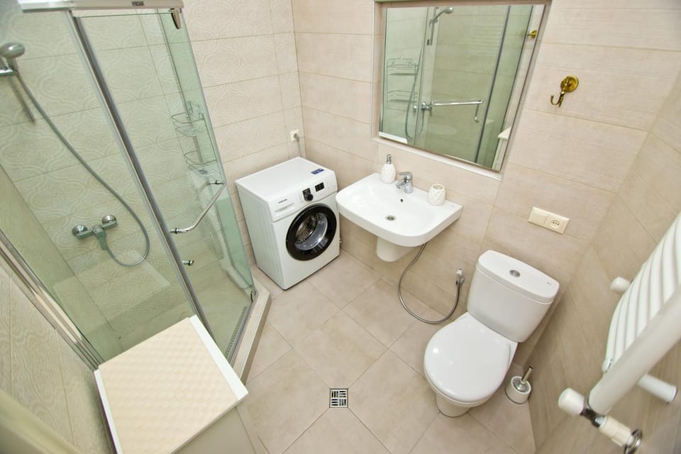 Toilet, Bathroom