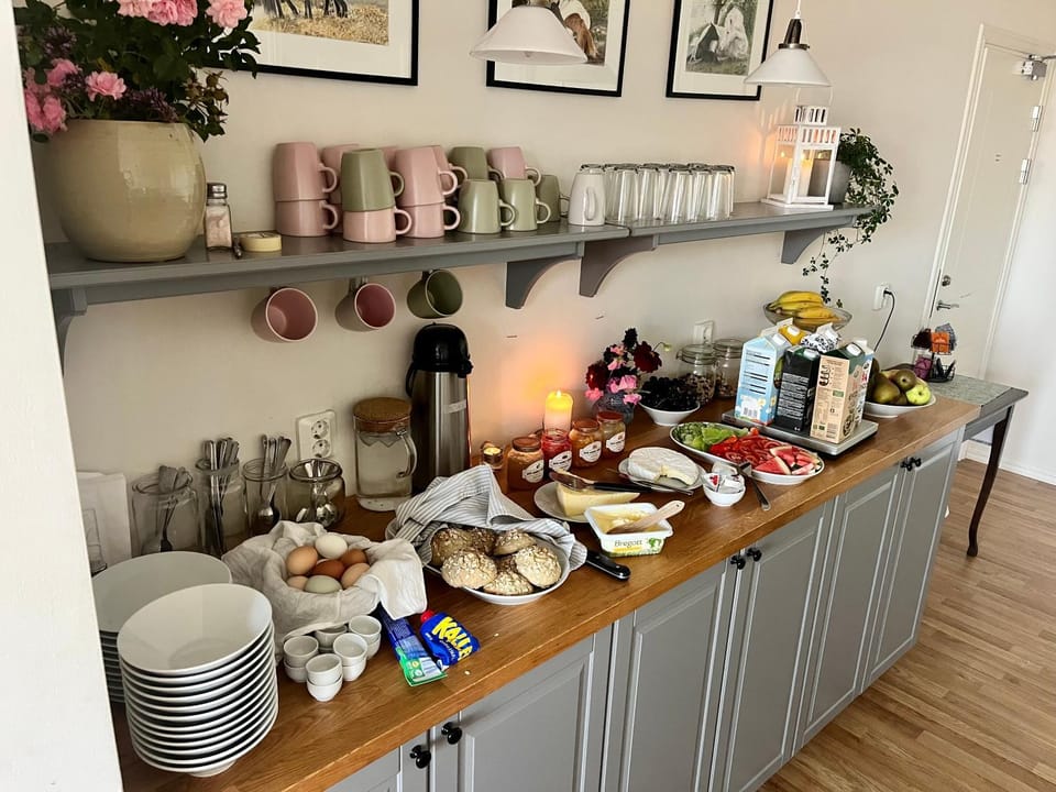 Breakfast, Buffet breakfast