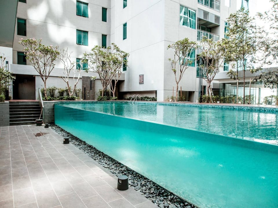 Property building, Swimming pool, Swimming pool
