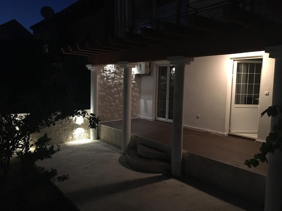 Apartment Apollo Apartment in Dobrota