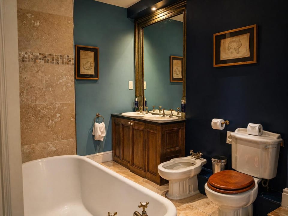 Toilet, Bathroom, Bath