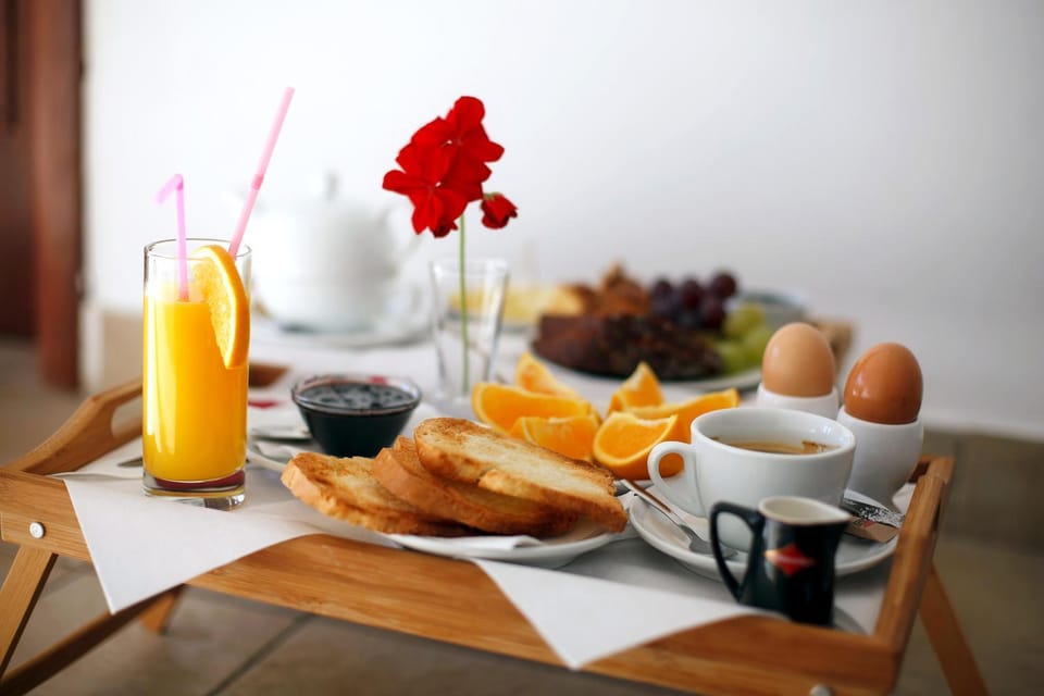 Breakfast, Internal: Not applicable to any particular room