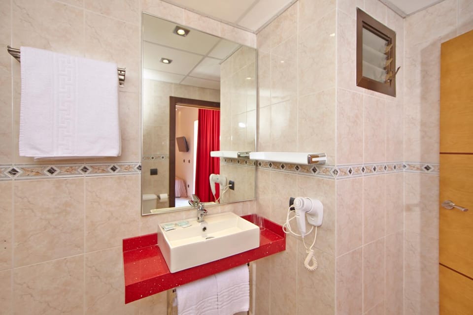 MLL Caribbean Bay Hotel in S'Arenal