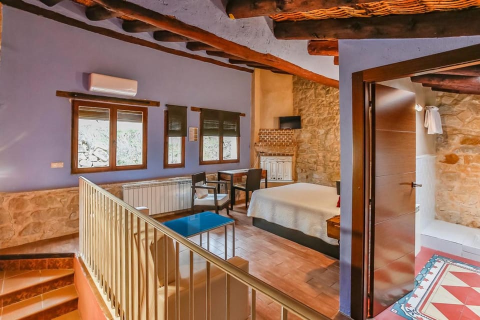 Fonda La Grancha Hostel in Aragon