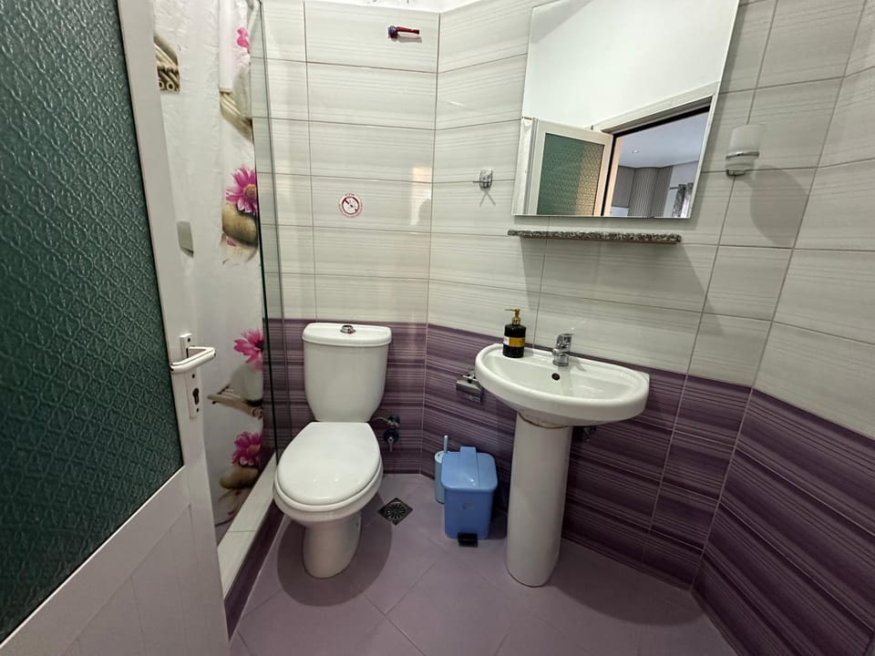 Vila Floban & MIRDAR KOSHI Apartment in Sarandë