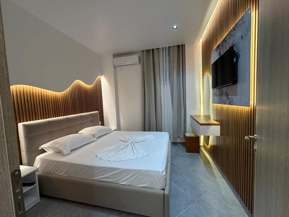 Vila Floban & MIRDAR KOSHI Apartment in Sarandë