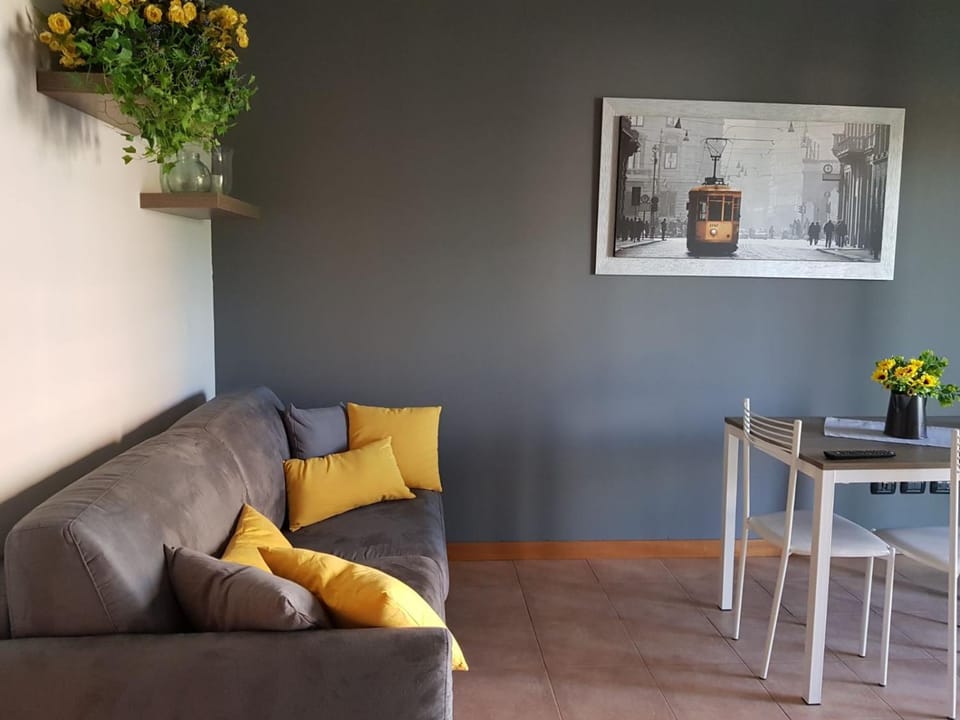 Sunflower House IEO Ripamonti Apartment in Milan