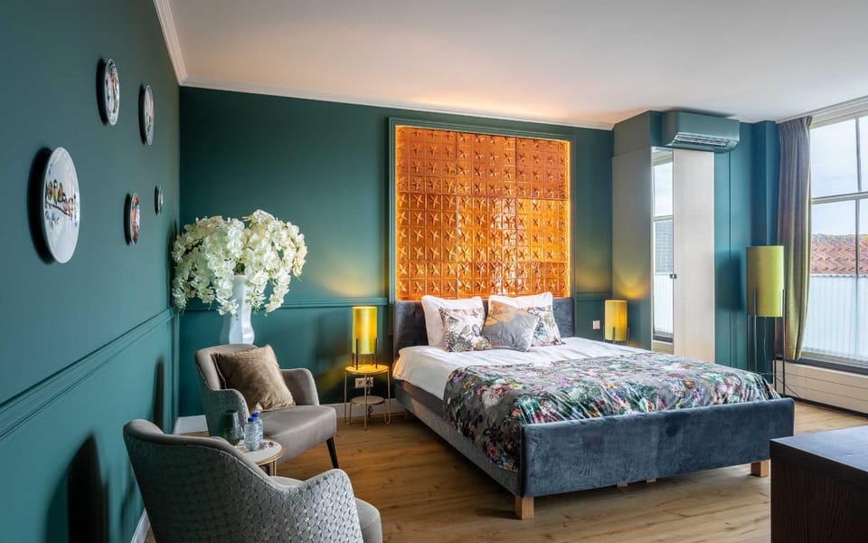 Photo of the whole room