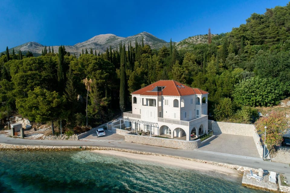 Facade/entrance, Day, Bird's eye view, Fishing, Garden, Snorkeling, Balcony/Terrace, Beach, Beach, Hiking, Cycling, Sea view