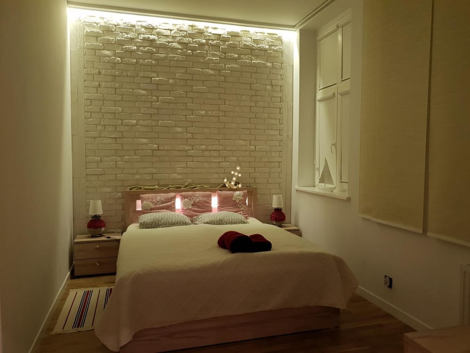 Night, Bedroom