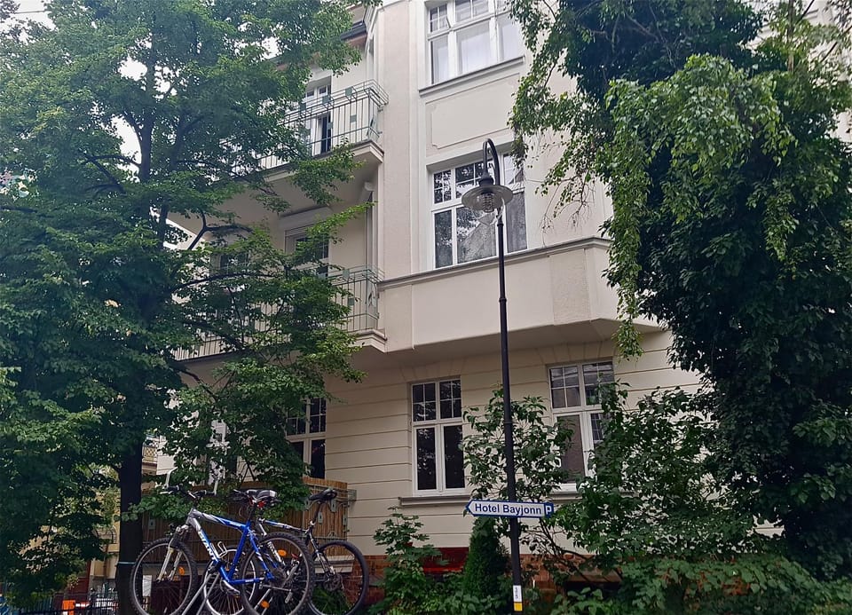 Property building, Street view