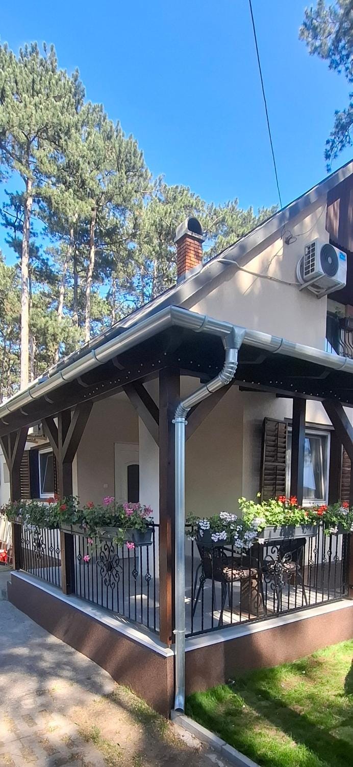 Mary Villa Apartment in Siófok